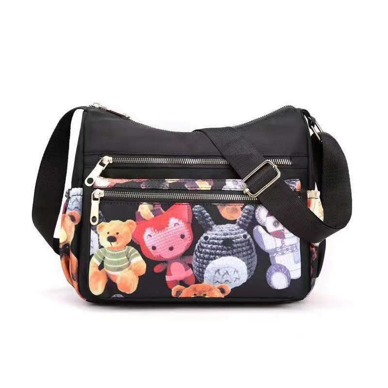š„HOT SALEš„Large Capacity Fashion Printed Messenger Bag