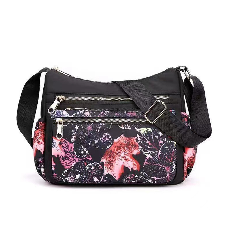 š„HOT SALEš„Large Capacity Fashion Printed Messenger Bag